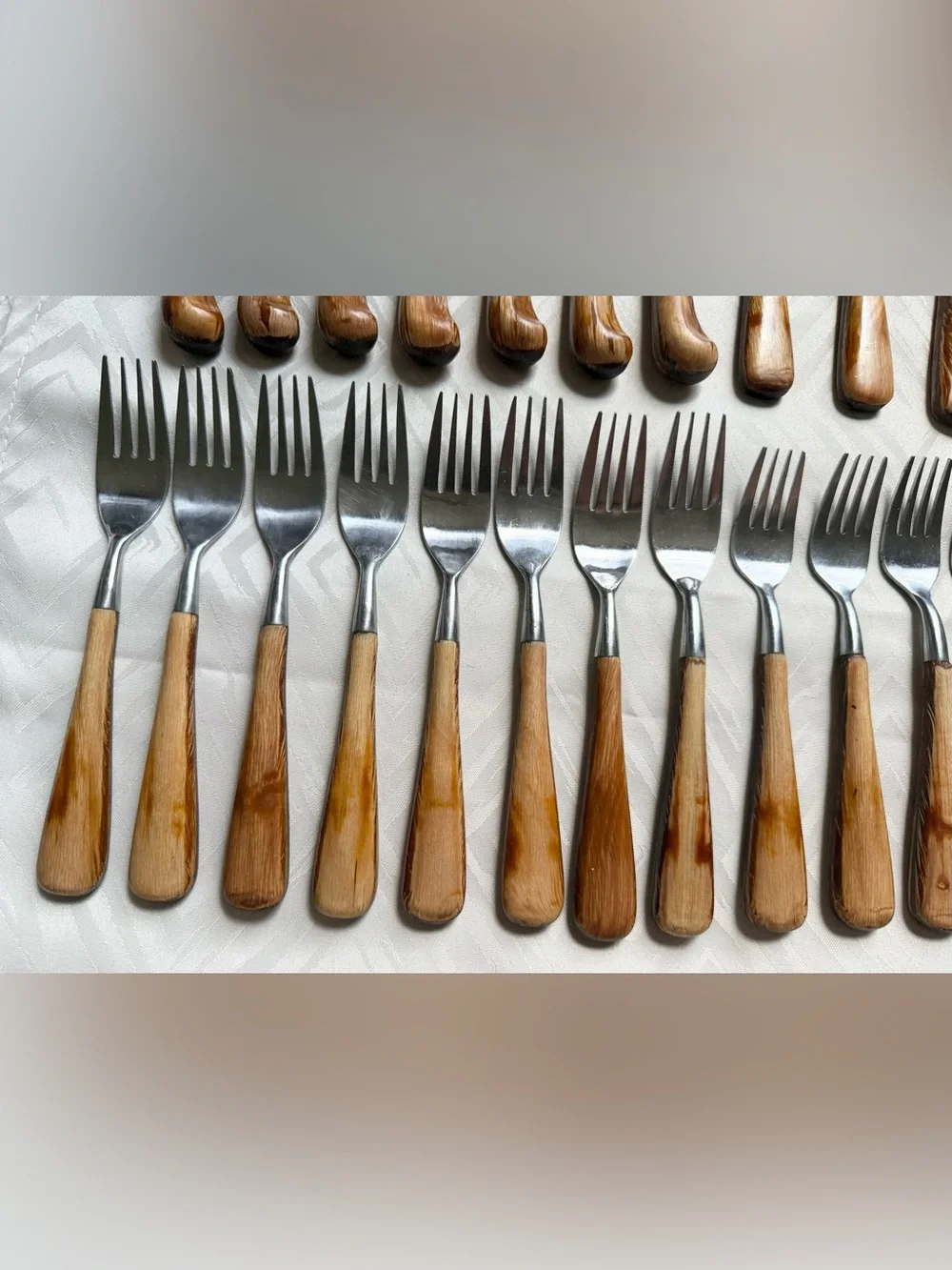41 VTG Aspen Trend Pacific Japan Wood-Handle Flatware Set Stainless Steel Wooden
